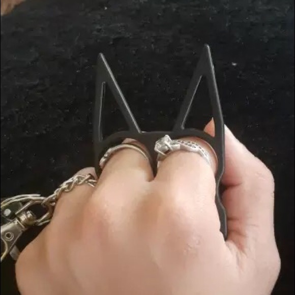 Two Black Cat Self Defense Keychains Metal - Picture 4 of 5